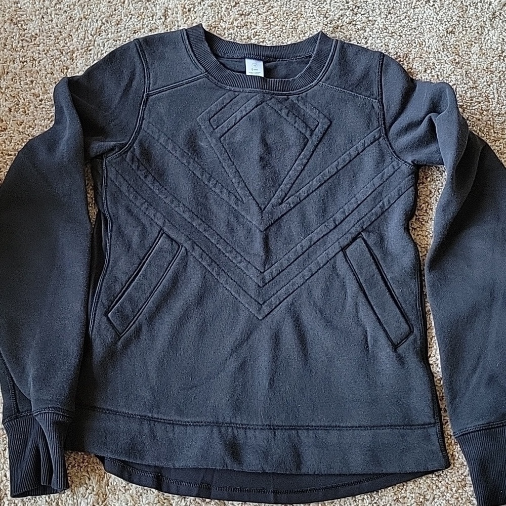 Ivivva sweatshirt, size 10 euc